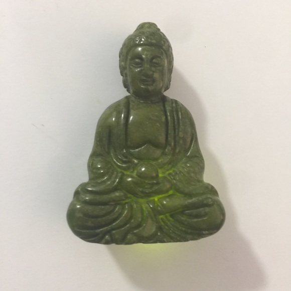 Hand Carved Buddha Pendant with drilled Hole - Picture 9 of 14